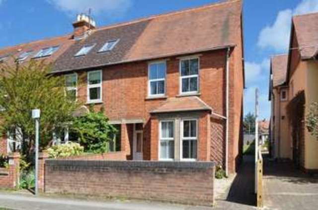 Image of 3 bedroom Terraced house for sale in St. Johns Road Abingdon OX14 at St Johns Road  Abingdon, OX14 2HA