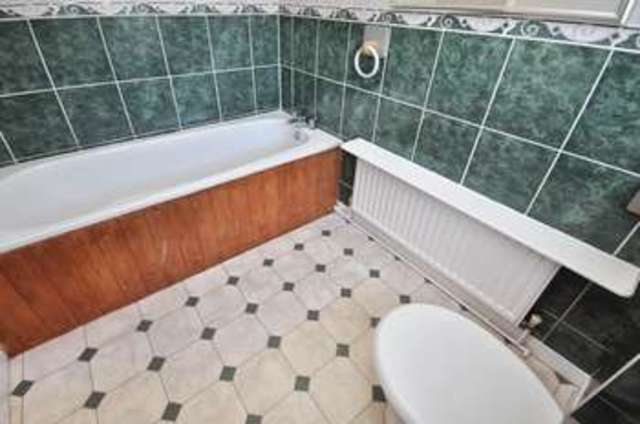  Image of 3 bedroom Terraced house for sale in St. Johns Road Abingdon OX14 at St Johns Road  Abingdon, OX14 2HA
