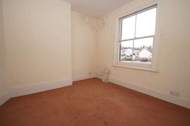  Image of 2 bedroom Apartment for sale in St. Johns Road Hemel Hempstead HP1 at St. Johns Road  Hemel Hempstead, HP1 1QQ