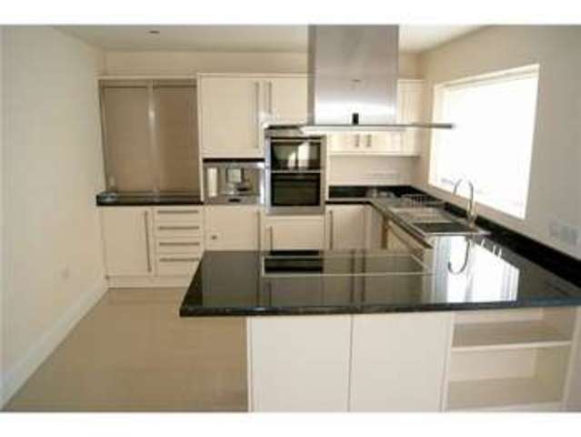  Image of 5 bedroom Detached house for sale in St. Marys Road Burnham-on-Sea TA8 at St Marys Road  BURNHAM ON SEA, TA8 2BA