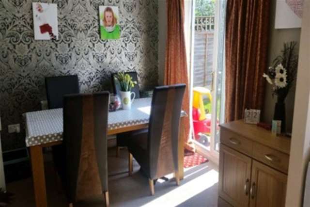  Image of 4 bedroom Detached house to rent in St. Matthews Close Renishaw Sheffield S21 at Sheffield, S21 3WT