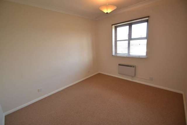  Image of 1 bedroom Flat to rent in St. Peters Way Irthlingborough Wellingborough NN9 at Irthlingborough  Northamptonshire, NN9 5SD