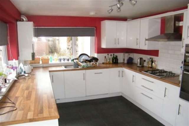  Image of 3 bedroom Detached house to rent in Stacey Road Cardiff CF24 at Cardiff, CF24 1DT