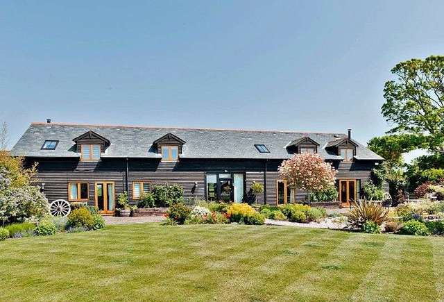  Image of 5 bedroom Barn Conversion to rent in Steels Lane Chidham Chichester PO18 at Steels Lane Chidham Chichester, PO18 8TB
