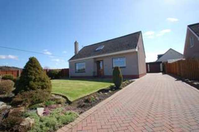  Image of 4 bedroom Detached house for sale in Stonedyke Road Carluke ML8 at Stonedyke Road  Carluke, ML8 4BQ