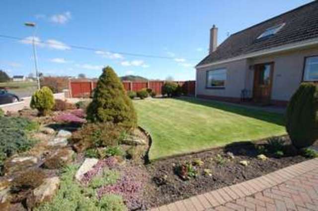  Image of 4 bedroom Detached house for sale in Stonedyke Road Carluke ML8 at Stonedyke Road  Carluke, ML8 4BQ