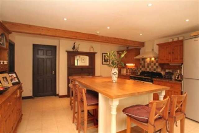  Image of 5 bedroom Property to rent in Storrs Stannington Sheffield S6 at Sheffield, S6 6GY