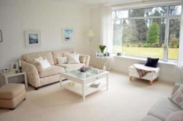  Image of 2 bedroom Flat for sale in Strathclyde Court Helensburgh G84 at Helensburgh Argyll and Bute Helensburgh, G84 9PW