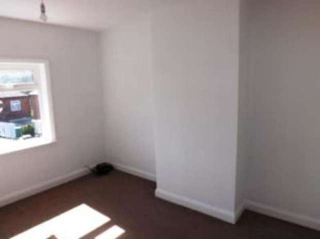  Image of 3 bedroom Terraced house for sale in Sunnybank Drive Sowerby Bridge HX6 at Sowerby Bridge West Yorkshire Sowerby Bridge, HX6 2PN