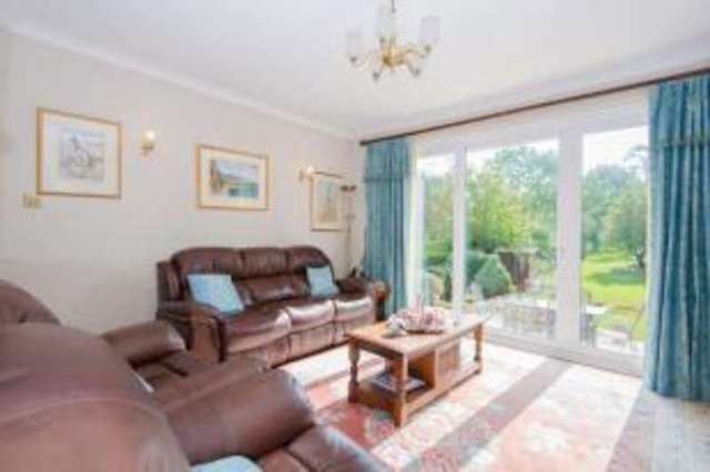  Image of 3 bedroom Bungalow for sale in Sutherland Way Cuffley Potters Bar EN6 at Cuffley Potters Bar Cuffley, EN6 4EG