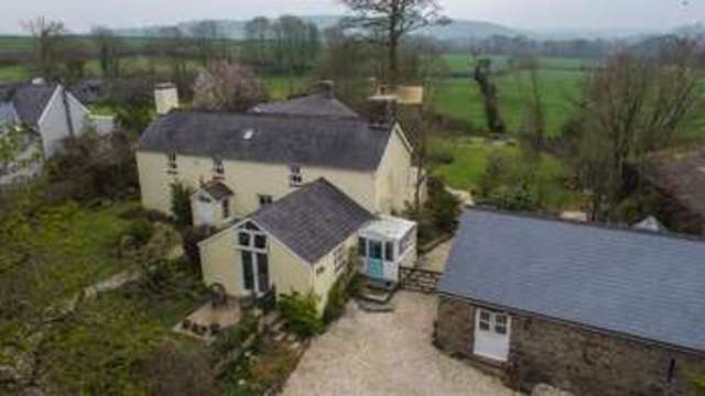  Image of 5 bedroom Detached house for sale in Llawhaden Narberth SA67 at Narberth Pembrokeshire Llawhaden, SA67 8HJ