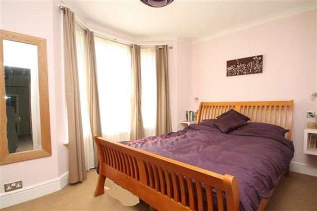  Image of 3 bedroom Terraced house for sale in Tarring Road Broadwater Worthing BN11 at West Worthing, BN11 4HA
