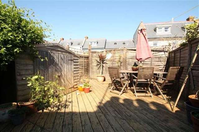  Image of 3 bedroom Terraced house for sale in Tarring Road Broadwater Worthing BN11 at West Worthing, BN11 4HA
