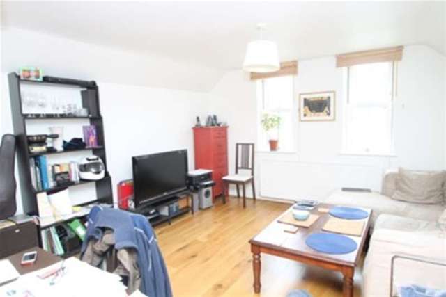  Image of 2 bedroom Flat to rent in Thanescroft Gardens Croydon CR0 at Croydon, CR0 5JR