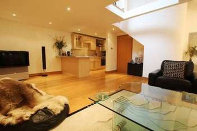  Image of 1 bedroom Flat for sale in The Colonnades Albert Dock Liverpool L3 at Albert Dock  Liverpool, L3 4AG