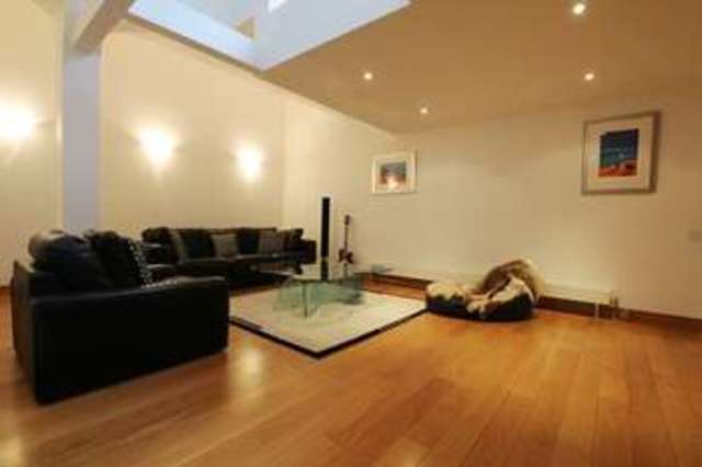  Image of 1 bedroom Flat for sale in The Colonnades Albert Dock Liverpool L3 at Albert Dock  Liverpool, L3 4AG