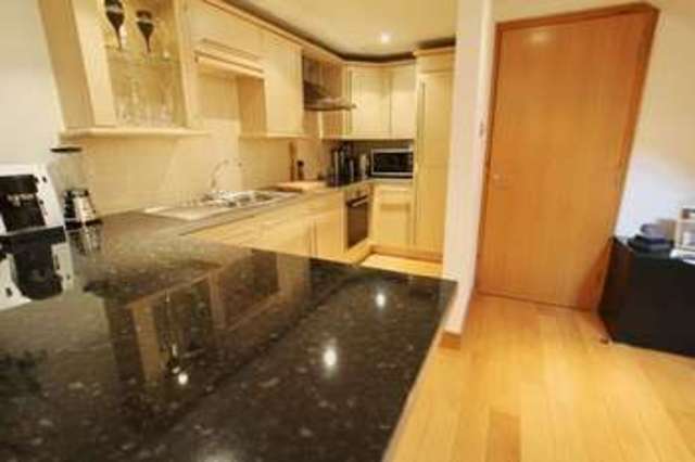  Image of 1 bedroom Flat for sale in The Colonnades Albert Dock Liverpool L3 at Albert Dock  Liverpool, L3 4AG