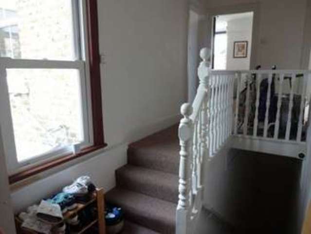  Image of 3 bedroom Flat to rent in The Drive Cranbrook Ilford IG1 at The Drive  Ilford, IG1 3HY