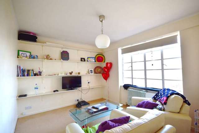  Image of 1 bedroom Flat to rent in Shepherds Bush Road London W6 at Shepherds Bush Road Hammersmith London, W6 7LZ