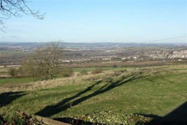  Image of 4 bedroom Detached house to rent in Castle View Palterton Chesterfield S44 at Chesterfield, S44 6UQ