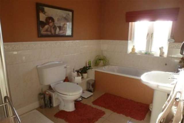  Image of 4 bedroom Detached house to rent in Castle View Palterton Chesterfield S44 at Chesterfield, S44 6UQ