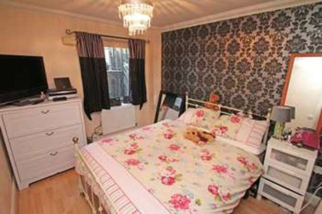  Image of 4 bedroom Terraced house for sale in College Road The Historic Dockyard Chatham ME4 at The Historic Dockyard  Chatham, ME4 4QX