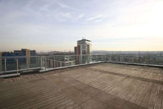  Image of 2 bedroom Apartment to rent in Western Gateway London E16 at Western Gateway  London, E16 1BQ