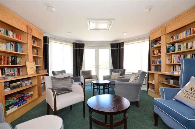  Image of 1 bedroom Ground Flat for sale in The Walk Hullbridge Hockley SS5 at Hullbridge Hockley Hockley, SS5 6LW