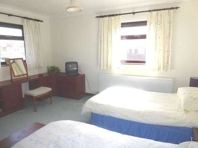  Image of 4 bedroom Detached house for sale in The Whimbrels Porthcawl CF36 at Porthcawl  Porthcawl, CF36 3TR