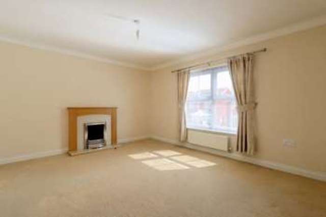  Image of 3 bedroom Terraced house for sale in The Willows Hull HU7 at The Willows  Hull, HU7 4WH