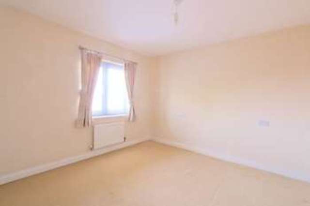  Image of 3 bedroom Terraced house for sale in The Willows Hull HU7 at The Willows  Hull, HU7 4WH
