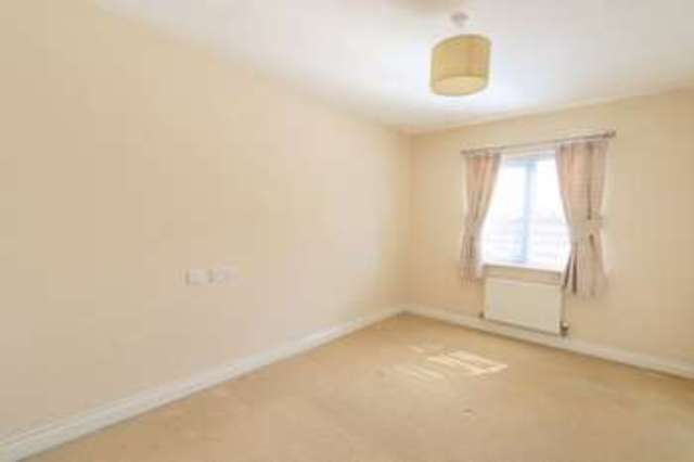  Image of 3 bedroom Terraced house for sale in The Willows Hull HU7 at The Willows  Hull, HU7 4WH