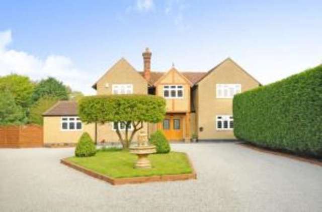  Image of 5 bedroom Detached house for sale in Thornwood Road Epping CM16 at Epping Essex Epping, CM16 6TA