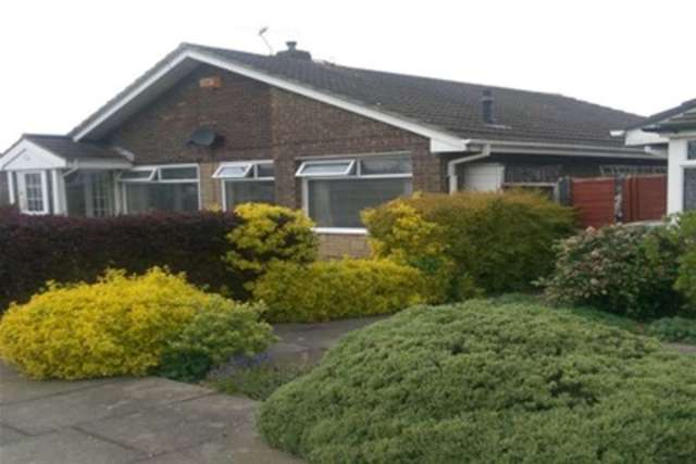  Image of 3 bedroom Bungalow to rent in Tinsley Avenue Southport PR8 at Southport, PR8 6HT