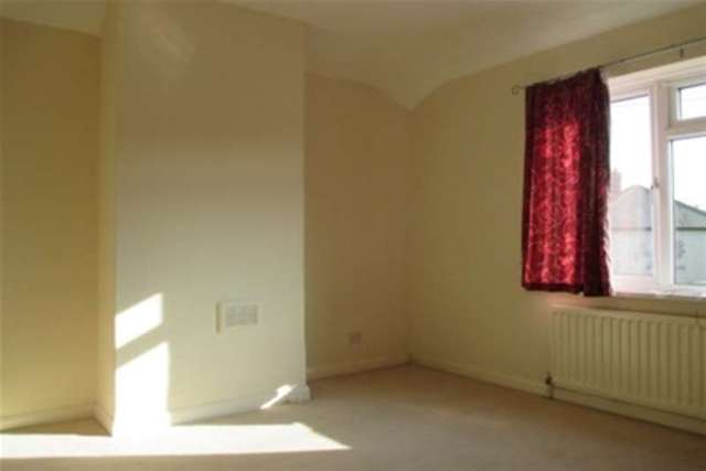  Image of 3 bedroom Detached house to rent in Highfield Road Tipton DY4 at Tipton, DY4 0RB