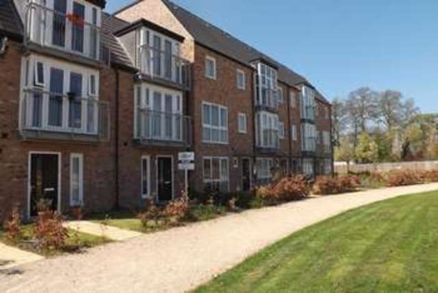  Image of 4 bedroom Terraced house to rent in Tortoiseshell Walk Little Paxton St. Neots PE19 at Tortoiseshell Walk Little Paxton St. Neots, PE19 6TS