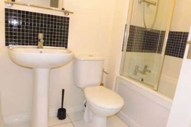  Image of 4 bedroom Terraced house to rent in Tortoiseshell Walk Little Paxton St. Neots PE19 at Tortoiseshell Walk Little Paxton St. Neots, PE19 6TS