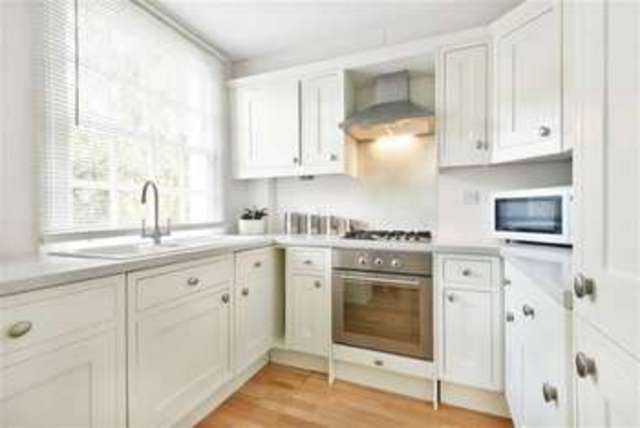  Image of 2 bedroom Property to rent in Trafalgar Terrace Brighton BN1 at Trafalgar Terrace Brighton Brighton, BN1 4EG
