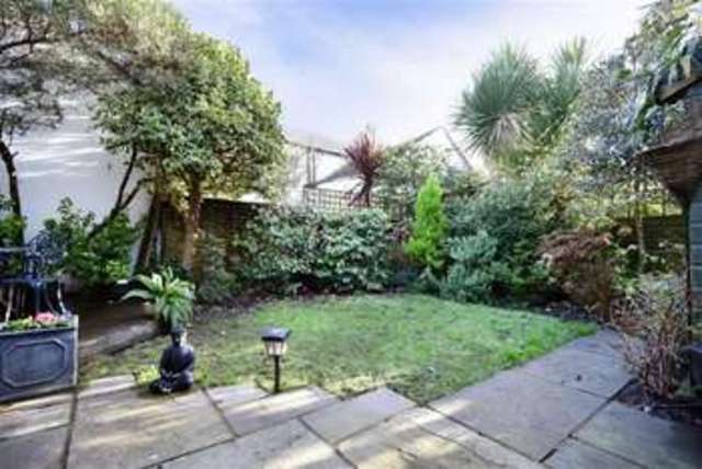  Image of 2 bedroom Property to rent in Trafalgar Terrace Brighton BN1 at Trafalgar Terrace Brighton Brighton, BN1 4EG