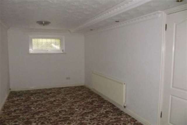  Image of 5 bedroom Detached house to rent in Trevean Way Newquay TR7 at Newquay, TR7 1TW