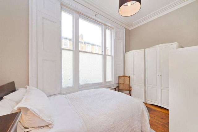  Image of House Share to rent in Trinity Church Square London SE1 at Borough SE1 London, SE1 4HU