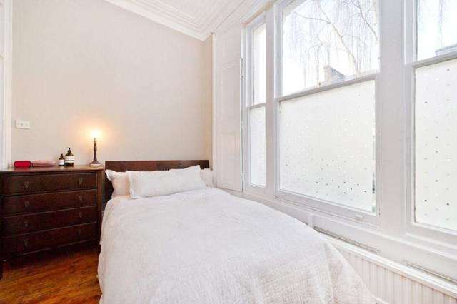  Image of House Share to rent in Trinity Church Square London SE1 at Borough SE1 London, SE1 4HU
