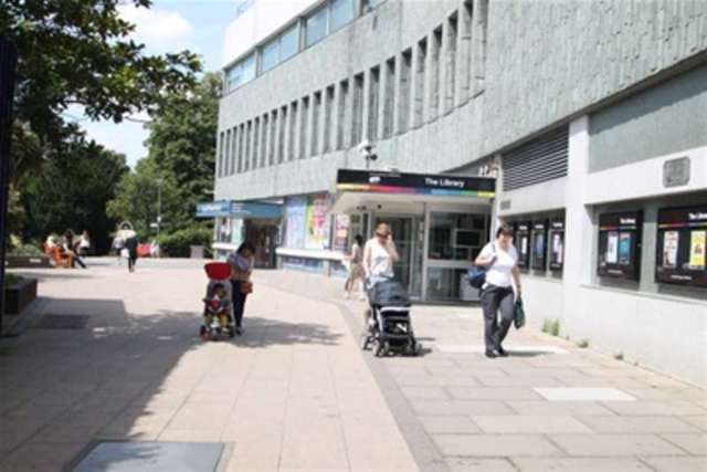  Image of 1 bedroom Flat to rent in Crown Lane Bromley BR2 at Bromley, BR2 9PQ