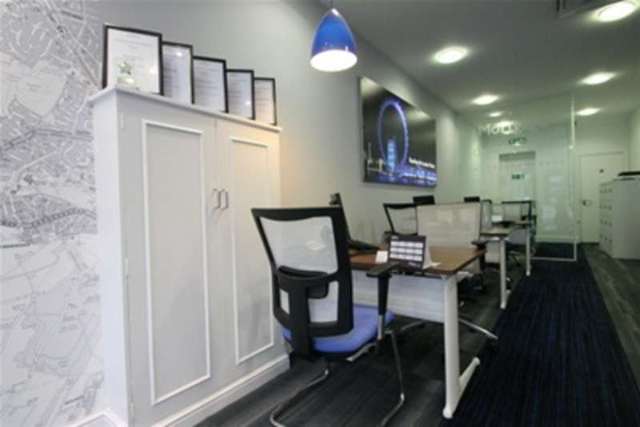  Image of 1 bedroom Flat to rent in Crown Lane Bromley BR2 at Bromley, BR2 9PQ