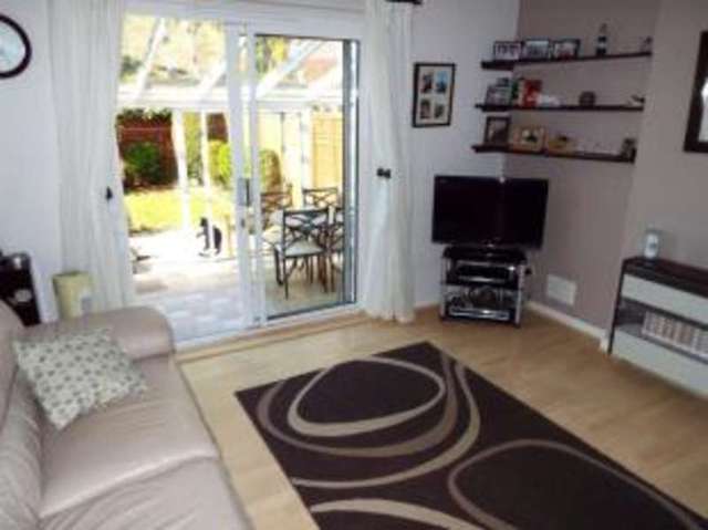  Image of 2 bedroom Flat for sale in Clarendon Crescent Twickenham TW2 at Twickenham  Teddington, TW2 5LN