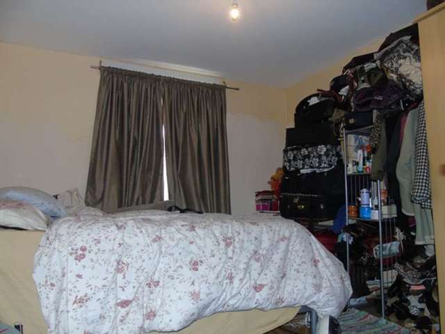  Image of 2 bedroom Flat for sale in Brigstock Road Thornton Heath CR7 at Brigstock Road  Thornton Heath, CR7 7JD