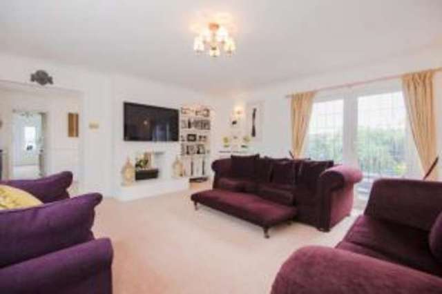  Image of 3 bedroom Bungalow for sale in Tylers Road Roydon Harlow CM19 at Roydon Harlow Roydon Hamlet, CM19 5LJ