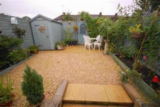  Image of 3 bedroom Property to rent in Hunters Way Uckfield TN22 at Uckfield, TN22 2BB