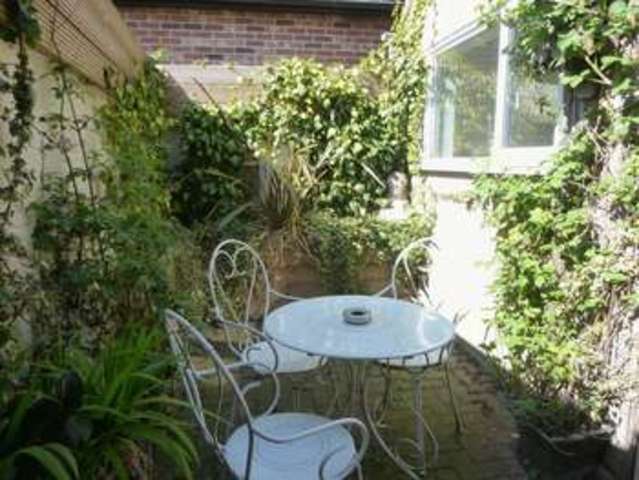  Image of 1 bedroom Property for sale in Bardwell Bury St. Edmunds IP31 at Up Street  Bardwell, IP31 1AA