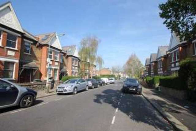  Image of 2 bedroom Flat to rent in Uplands Road London N8 at Hornsey London Hornsey, N8 9NH